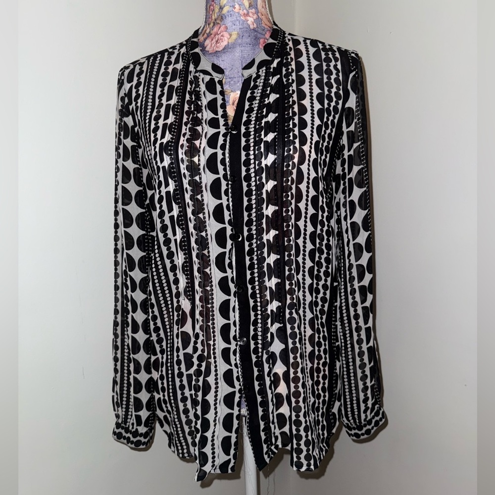 Liz Claiborne Black and White Patterned Blouse